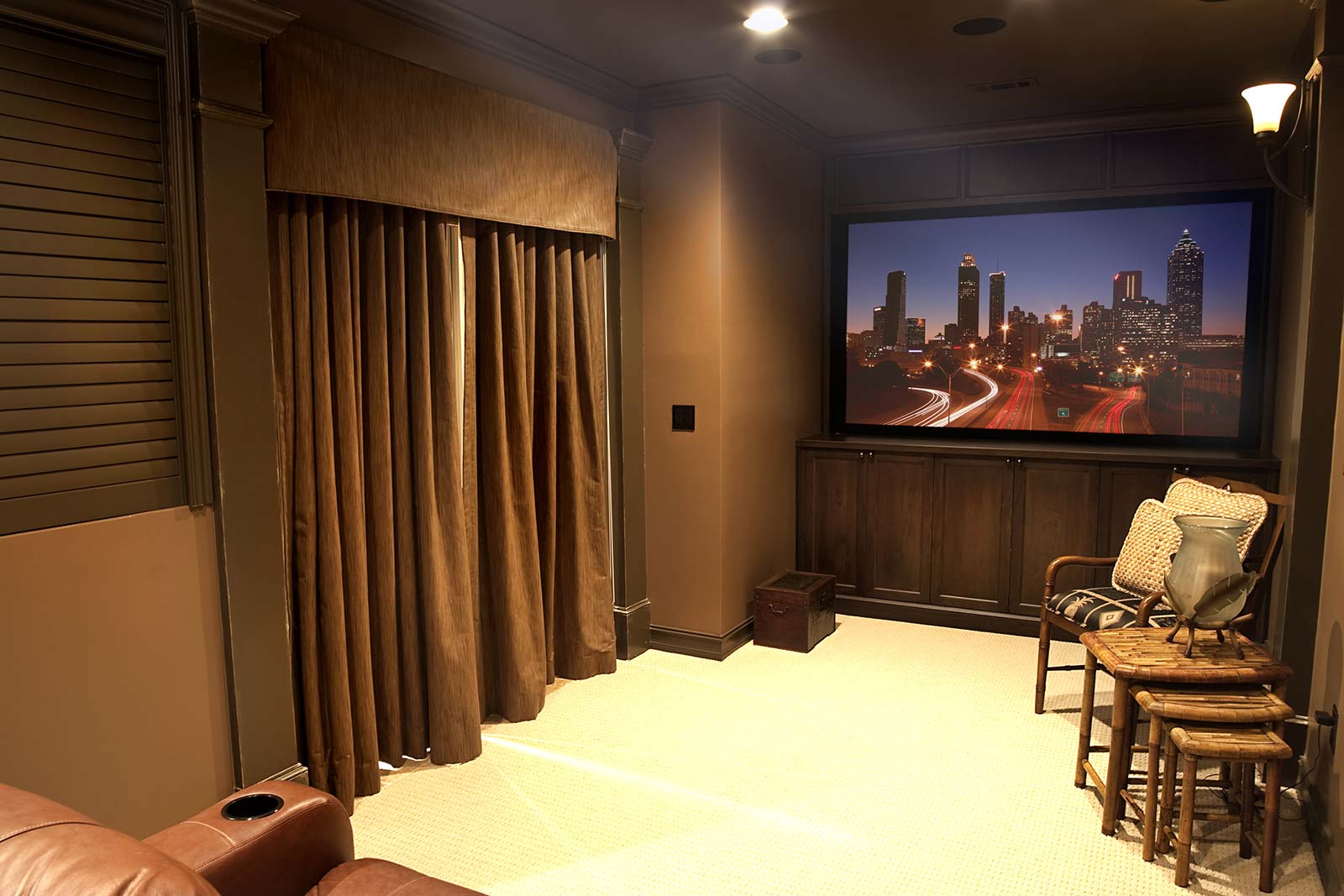 Home theater screen